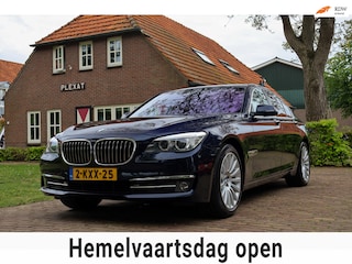 BMW 730d High Executive Aut. | Orig. NL | Hifi Premium Sound | Digitaal Dashboard | Ambient light Package | NAP | Xenon |