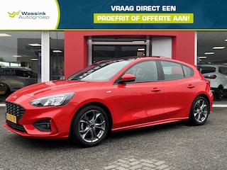 Ford Focus 1.0 EcoBoost 125pk ST-Line Business I Glazen Schuif/kanteldak I Stoelverwarming I Stuurverwarming I Adaptieve Cruise Control I Parkeersensoren I