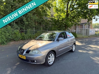 Seat Ibiza 1.4-16V Signo ZO INGERUILD DUS ZO WEG PRIJSJE