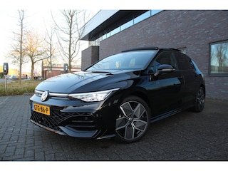 Volkswagen Golf 8.5 1.5 eTSI R-Line Edition
