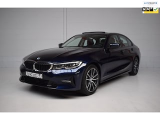 BMW 320i 184PK AUT8 High Executive Edition ORG.NED / NAP / LEER / SCHUIFDAK / STOELVERWARMING / SFEERVERLICHTING