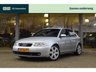 Audi A3 1.8T S3 Ambition met Stvw/17inch/Leder/Xenon/quatt Audi A3 1.8 5V T S3 Ambition met Stvw/17inch/Leder/Xenon