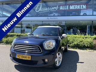 Mini Countryman 1.6 Cooper Pepper Mistlampen - Parkeersensoren achter - Multifunctioneel stuurwiel - airco - Set winterwielen erbij