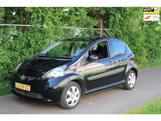 Toyota Aygo 1.0-12V +