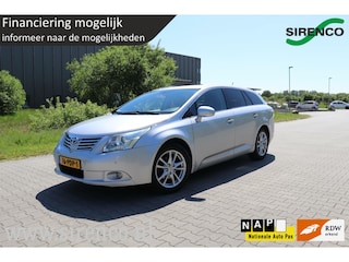 Toyota Avensis 1.8 VVTi Business navigatie climate&cruise control trekhaak regen en lichtsensor goed onderhouden