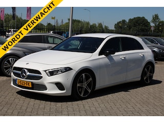 Mercedes-Benz A-klasse 180d AUT7 Launch Edition Premium Night LEDER WIDESCREEN CAMERA NAVI 18''