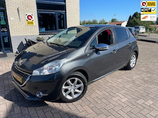 Peugeot 208 1.2 VTi Style-NAV-NL AUTO- PDC