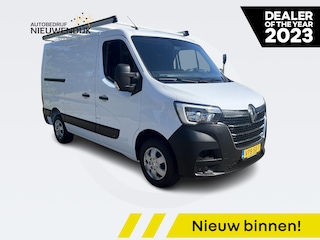 Renault Master T28 2.3 dCi 135 L1H1 Work Edition TREKHAAK / PARKEERSENSOREN VOOR, ACHTER + CAMERA / AIRCO / NAVIGATIE / CRUISE CONTROLE.