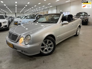 Mercedes-Benz CLK Cabrio 200 K. Avantgarde / NIEUWE APK / NAP / RIJDT SCHAKELT GOED