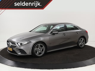 Mercedes-Benz A-klasse 180 d Business Solution AMG | Panoramadak | AMG Line | Stoelverwarming | Apple Carplay | Achteruitrijcamera | Full LED | Navigatie | Cruise Control | LMV 18