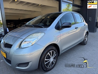 Toyota Yaris 1.0 VVTi Acces