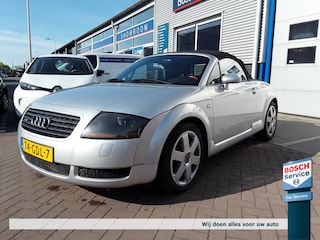 Audi TT 1.8 T ROADSTER QUATTRO 165KW Baseball Edition