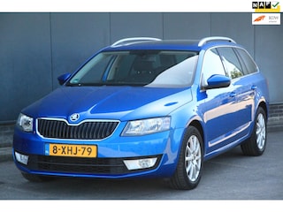 Skoda Octavia Combi 1.4 TSI Greentech Elegance Panorama/Elek-Dak/Parkeersensor/Navigatie/Trekhaak