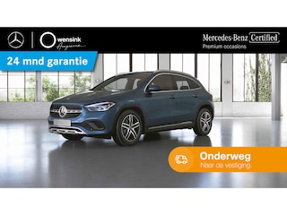 Mercedes-Benz GLA 180 Luxury Line | Trekhaak | Elektrische achterklep | Multibeam | Stoelverwarming |