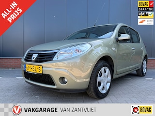 Dacia Sandero 1.6 Lauréate (Eerste eigenaar| 12 mnd BOVAG garantie)