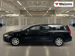 Volvo V70 2.5T Kinetic Rijklaar+garantie, leder interieur, navigatie....