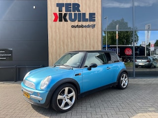 Mini Cooper 1.6 Cooper / Lage Kilometer