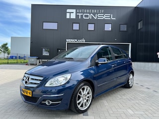 Mercedes-Benz B-klasse 180 Business Class / Automaat / Airco / Cruise / PDC V+A / Armsteun / Lichtmetaal