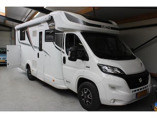 McLouis MC4 881G Integraal | Luifel | Navigatie | Grote Garage | Queens Bed |