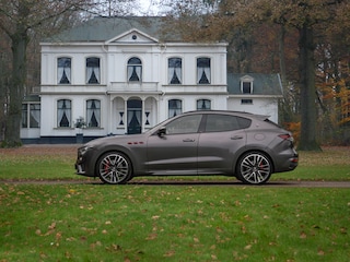 Maserati Levante 3.8 V8 Trofeo 580pk | 1e eig | Bowers&Wilkins | NL-auto | 22 inch