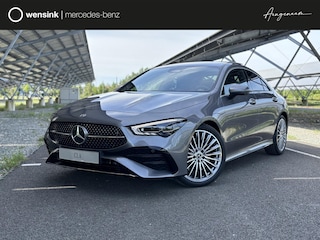 Mercedes-Benz CLA 180 Business Solution AMG | Panoramadak | Burmester | Trekhaak | Rijassistentiepakket | Winter pakket | 360 camera |