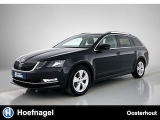 Skoda Octavia Combi 1.5 TSI Greentech Style Automaat | Trekhaak | Parkeersensoren | Stoelverwarming | Adaptive Cruise COntrol