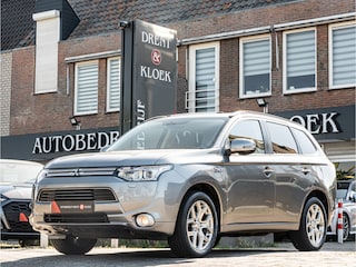 Mitsubishi Outlander 2.0 PHEV Instyle ORG NL PANO LEDER TREKHAAK CAMERA STOELVERW