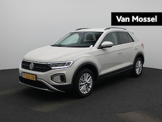 Volkswagen T-Roc 1.0 TSI Life 110 PK | Apple Carplay | Android Auto | Parkeersensoren | Digital Cockpit | Airco | Adapative Cruise Control | Getint glas | LED | Lichtmetalen velgen |