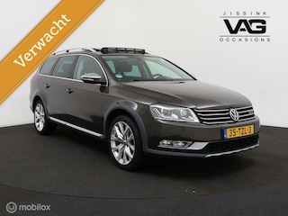 Volkswagen Passat Variant 2.0 TDI Pano Trekhaak Uniek!