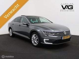 Volkswagen Passat 1.4 TSI GTE Highline Pano LED Virtual Leer Standkachel