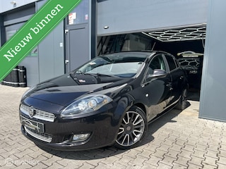 Fiat Bravo 1.4 Sport |clima|alcantara|PDC|cruise|XENON|S&S