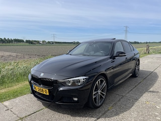 BMW 320i High Executive, M sport Pakket, automaat, Schuifdak, Sportstoelen