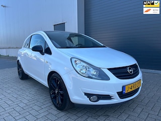 Opel Corsa 1.4i 16V Enjoy AIRCO APK 2010