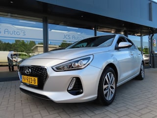 Hyundai i30 1.0 T-GDI First Edition Ecc Navi Led Camera Trekhaak 2017