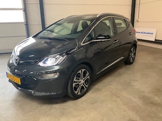 Opel Ampera-e Business executive 60 kWh | Achterbank verwarmd | Achteruitrijcamera | Electronic climate controle