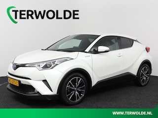 Toyota C-HR 1.8 Hybrid Dynamic | Trekhaak | Camera | Keyless Entry | Stoelverwarming | All Season banden |