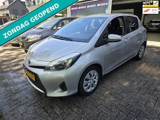 Toyota Yaris 1.5 Full Hybrid Aspiration | 2E EIGENAAR | 12MND GARANTIE | AIRCO | CRUISE | NAVI