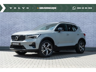 Volvo XC40 B4 Mild Hybride 197 pk Plus Dark Automaat | Trekhaak | BLIS | Verwarmbare voorruit | Adaptive Cruise control