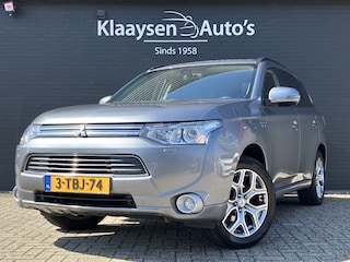 Mitsubishi Outlander 2.0 PHEV Instyle 4WD AUT. | navigatie | cruise control | leder interieur | schuif-/kanteldak | trekhaak