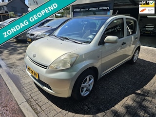 Daihatsu Sirion 2 1.0-12V Trend | 12MND GARANTIE | AIRCO | ELEC RAMEN | LMV