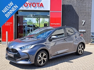 Toyota Yaris 1.5 Hybrid 115 Dynamic COMFORT PACK MODELJAAR 2025 NIEUW UIT VOORRAAD LEVERBAAR