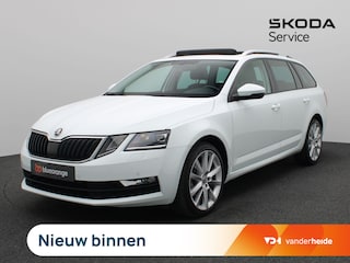 Skoda Octavia Combi 1.4 TSI Greentech Style Business 150PK DSG Pano-Schuifdak, Adaptieve Cruise Controle, Parkeersensoren voor en achter, Navi, Clima, Stoelverwarming, Voorruitverwarming, Trekhaak, 18" LM Velgen