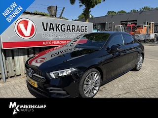 Mercedes-Benz A-klasse 250 e Premium 19"/Dodehoek/Camera/Sfeerverlichting/Stoelverwarming/Apple Carplay& Android Auto