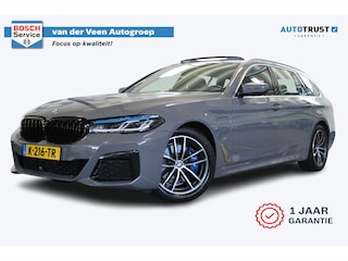 BMW 5-serie Touring 530e High Executive M-sport | Incl. 12 maanden garantie | Assisted driving | 360° camera | Stoel/stuur verwarming | Stoelventilatie | Schuif/kantel dak | Apple carplay/Android auto | Virtual cockpit | Harman/Kardon audio |
