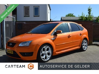 Ford Focus 2.5-20V ST | Cruise | Recaro | Youngtimer | Electric Orange