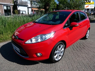 Ford Fiesta 1.4 Titanium 97pk 5-deurs Clima Cruise Historie Keurige auto