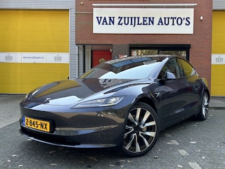 Tesla Model 3 Long Range AWD 78 kWh Pano Leder 19" MY24 BTW