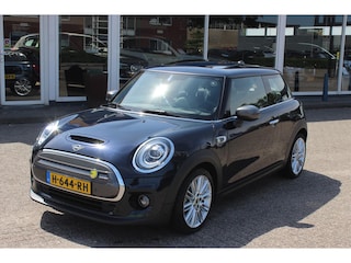 Mini Mini 3-Deurs (f56) 184pk Aut Cooper SE | PanoramaDak | Orig. NL | HeadUp display | Camera |