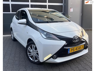 Toyota Aygo 1.0 VVT-i x-play APK COMPL ONDERHOUD CAMERA AIRCO