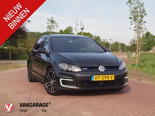 Volkswagen Golf 1.4 TSI GTE | Panoramadak | Camera | Cruise Control | Sterrenhemel |